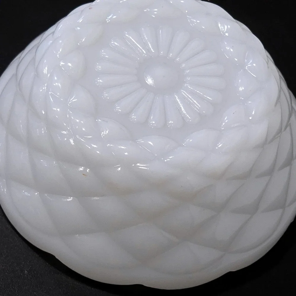 Vintage White Milk Glass Diamond Quilted Scalloped Serving Bowl Sunburst Base